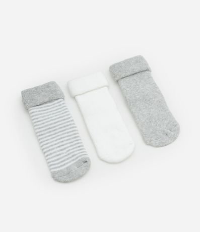 Kit 03 Medias Infantiles Básicas con Bajo Plegado y Antideslizante  - Talle RN a 12 meses