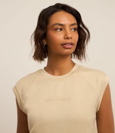 Remera Deportiva en Modal con Estampa Move y Costuras 3