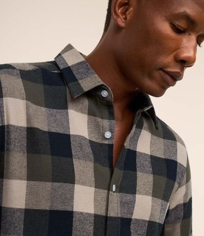 Camisa Comfort en Algodón con Estampado de Cuadros y Mangas Largas 3