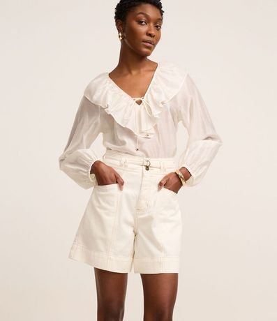 Bermuda en Sarga con Cinturón y Recorte Diferenciado 1