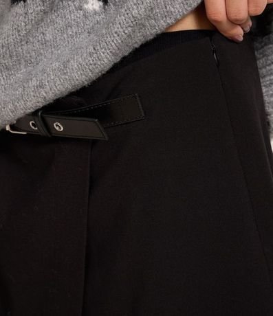 Short Pollera en Sastrería con Cintillo de PU y Hebilla 5