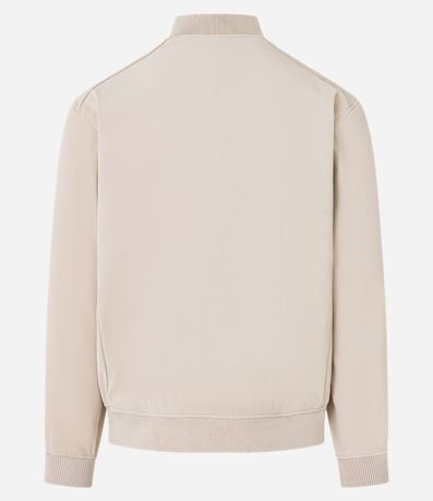 Campera con Tecnologia Repelente al Agua 9