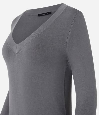 Suéter en Punto con Escote V 6