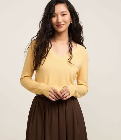 Suéter en Punto con Escote V 4