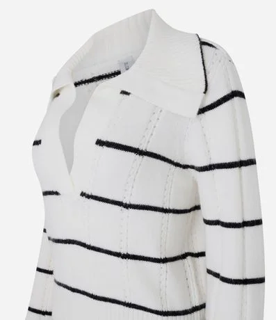 Suéter en Punto Pesado con Cuello Polo y Estampado Rayada 2