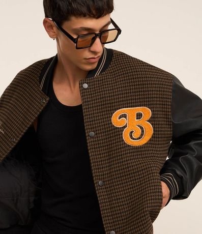 Campera Bomber College con Estampa Bordada y Mangas en Pu 3