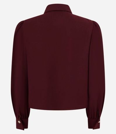 Camisa en Crepé con Botón Diferenciado y Manga Abullonada 8
