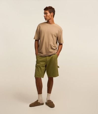 Bermuda Recta Loose en Gabardina con Tira Lateral Estilo Carpenter