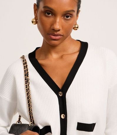 Cardigan en Punto con Botones de Metal y Bolsillo Fake Contrastantes 3