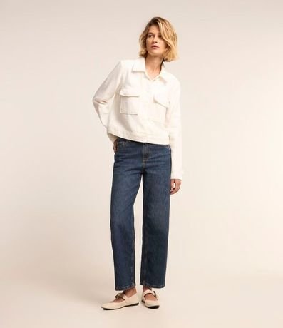 Campera Trucker Corta en Sarga con Bolsillos Cargo y Aleta 2