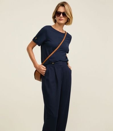 Pantalón Carrot Cintura Alta en Piquet con Cintas y Pliegues 2