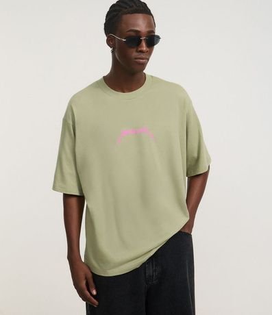 Remera Comfort en Algodón con Estampa de Calavera y Lettering Metallica 2