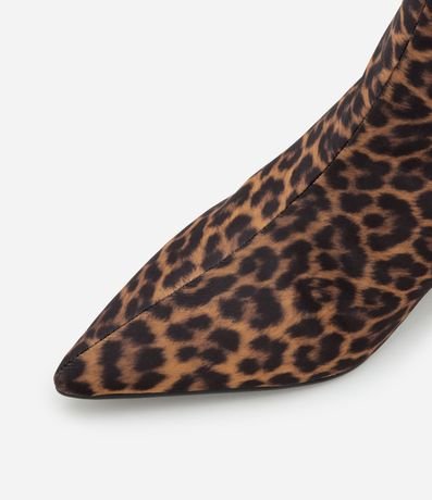 Bota Caña Corta y Puntera Fina Animal Print 4