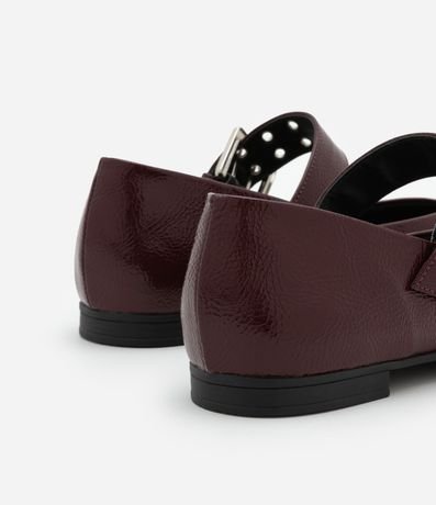 Zapatilla en Berniz con Efecto Mojado y Hebilla con Ojal 3