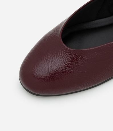 Zapatilla en Berniz con Efecto Mojado y Hebilla con Ojal 4