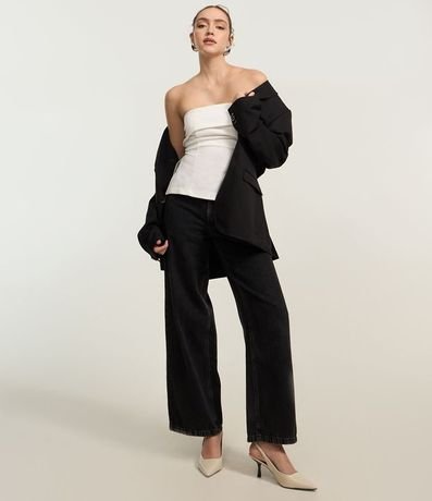 Blusa sin Breteles en Crepé con Escote Recto Plegado 2