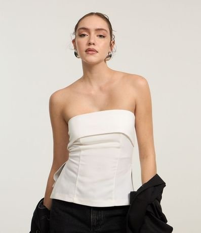 Blusa sin Breteles en Crepé con Escote Recto Plegado 3