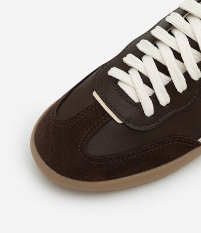 Championes Estilo Taco en PU con Detalles Laterales 5
