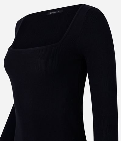 Blusa Básica Ajustada en Punto Leve con Escote Cuadrado 6