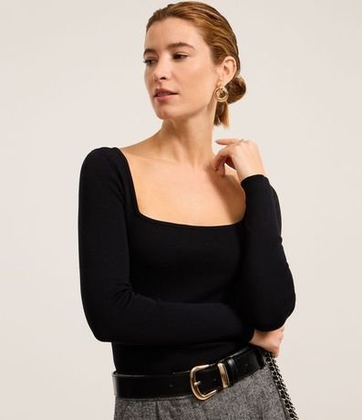Blusa Básica Ajustada en Punto Leve con Escote Cuadrado