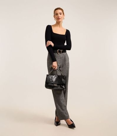 Blusa Básica Ajustada en Punto Leve con Escote Cuadrado 2