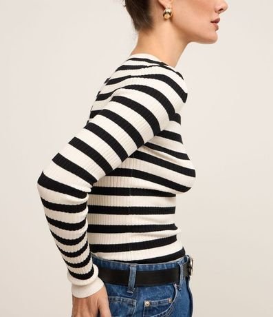 Suéter Rayado de Punto con Cuello Redondo 3
