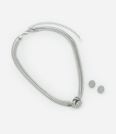 Conjunto de Collar y Caravana en Metal con Detalle de Nudo y Brillos 3