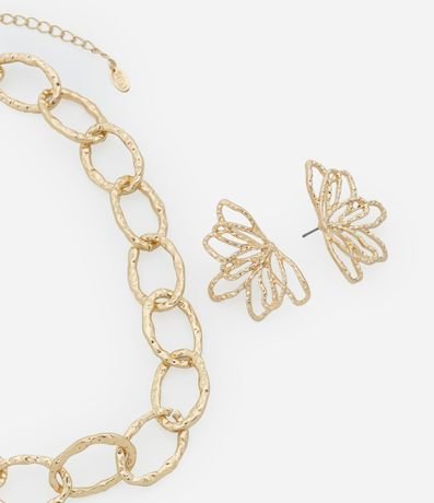 Conjunto de Collar y Caravana Floral en Metal con Detalle Martillado