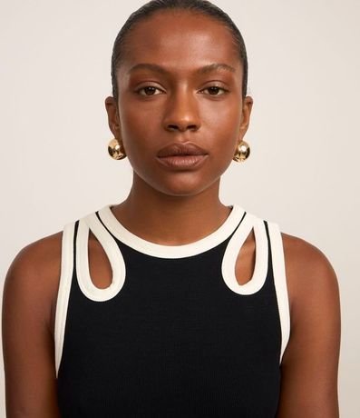 Blusa en Rib con Cutout de Gota Contrastante 3