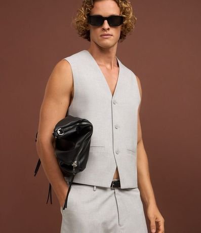 Chaleco en Sastrería con Cuello en V 7