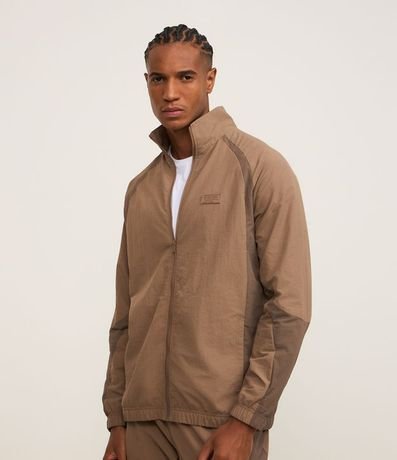 Campera Deportiva en Poliamida con Detalles