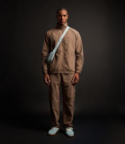 Campera Deportiva en Poliamida con Detalles 4