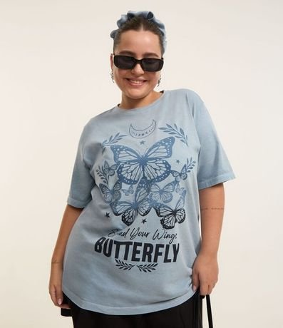 Remera Desteñida con Estampa Mariposa Curve & Plus Size