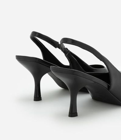 Tacones Slingback en Barniz con Taco Fino 3