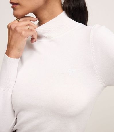 Blusa Manga Larga en Viscosa con Cuello Alto 3