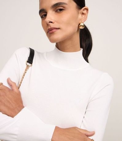 Blusa Manga Larga en Viscosa con Cuello Alto 4