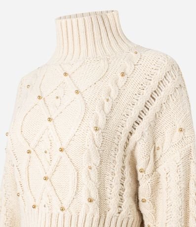 Suéter en Punto con Mix de Pontos y Lunares Metalizadas 8