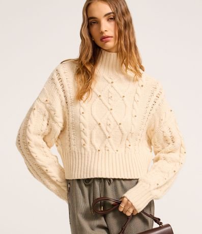 Suéter en Punto con Mix de Pontos y Lunares Metalizadas 3