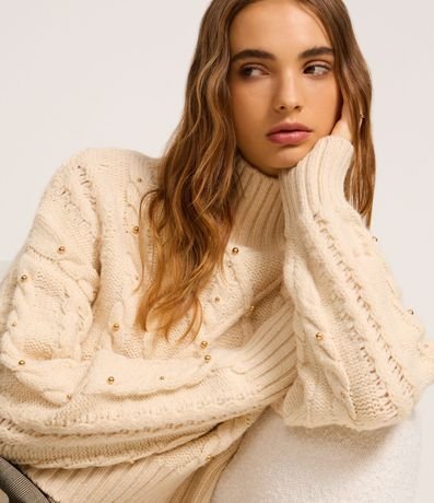 Suéter en Punto con Mix de Pontos y Lunares Metalizadas 4