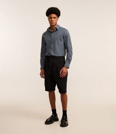 Camisa Regular en Sarga con Abotonado 2