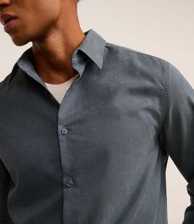 Camisa Regular en Sarga con Abotonado 3