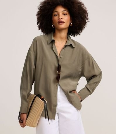 Camisa Amplia en Cupro con Abotonado