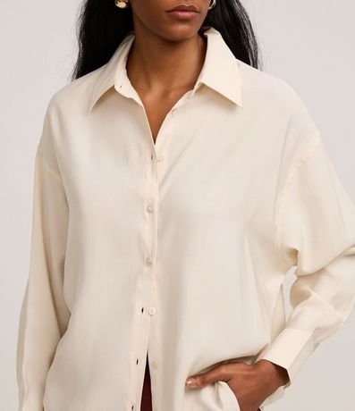 Camisa Amplia en Cupro con Abotonado 4