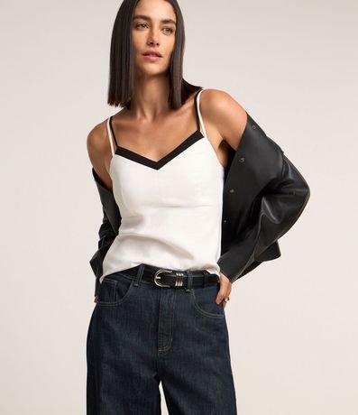 Blusa de Bretel en Crepé con Escote Sobrepuesto