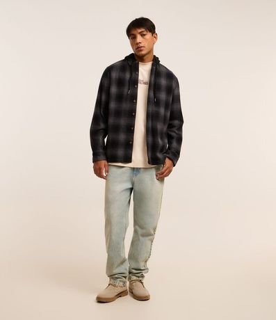 Camisa Comfort en Franela con Capucha Estampa de Cuadros 2