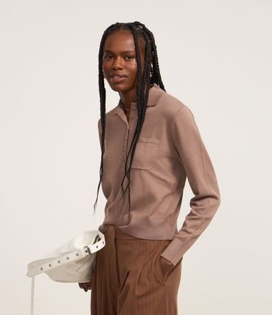 Blusa en Punto con Abotonado y Pequeño Bolsillo Solo