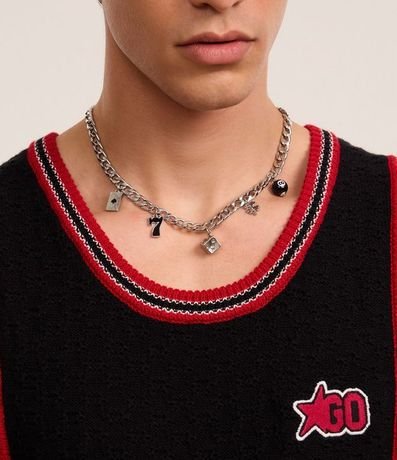 Collar en Metal con Cadena en Eslabones Gruesos y Colgantes de Casino 4