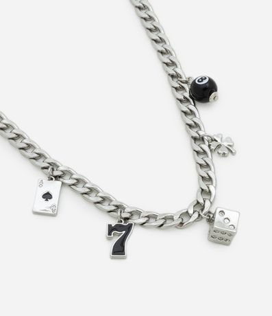 Collar en Metal con Cadena en Eslabones Gruesos y Colgantes de Casino