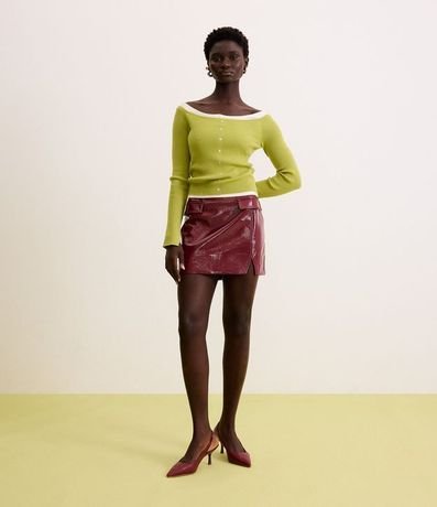 Pollera Corta en PU con Solapas y Encaje