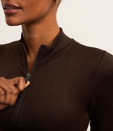 Campera Deportiva Seamless con Cuello Alto 4